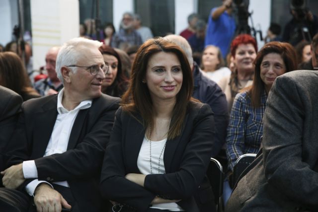 Μηνύουν την Κασιμάτη για το «μπάτσοι-γουρούνια-δολοφόνοι» οι αστυνομικοί