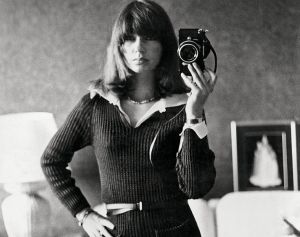 Mary Russell: Ένα style icon αφηγείται την σκοτεινή πλευρά της μόδας