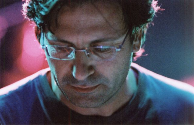 Θανάσης Παπακωνσταντίνου : Η πολιτεία τρομάζει από την ομορφιά της ατίθασης νεότητας