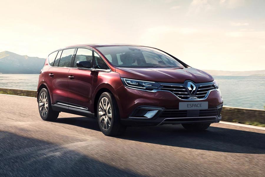 Renault Espace: Το μοντέλο που μπορεί να μεταφέρει όλη την οικογένεια