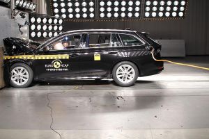 Skoda Octavia: Με πέντε αστέρια μετά τα κρας τεστ του EuroNCAP