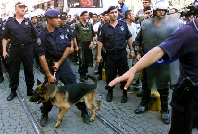 Κωνσταντινούπολη : Είκοσι συλλήψεις για συμμετοχή στο Ισλαμικό Κράτος
