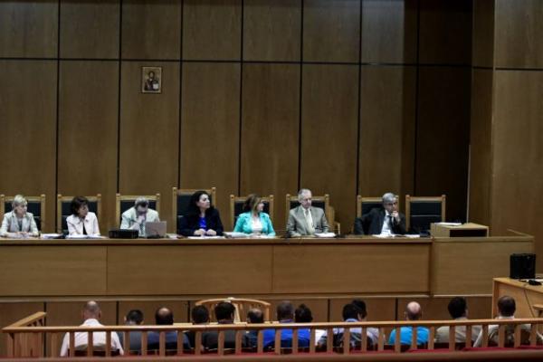 Δίκη Χρυσής Αυγής : Ξεκίνησε η αγόρευση της εισαγγελέως για τις ποινές