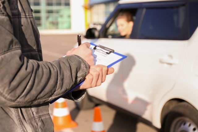 Άδειες οδήγησης : Προσωρινό δίπλωμα αμέσως μετά τις εξετάσεις | tanea.gr