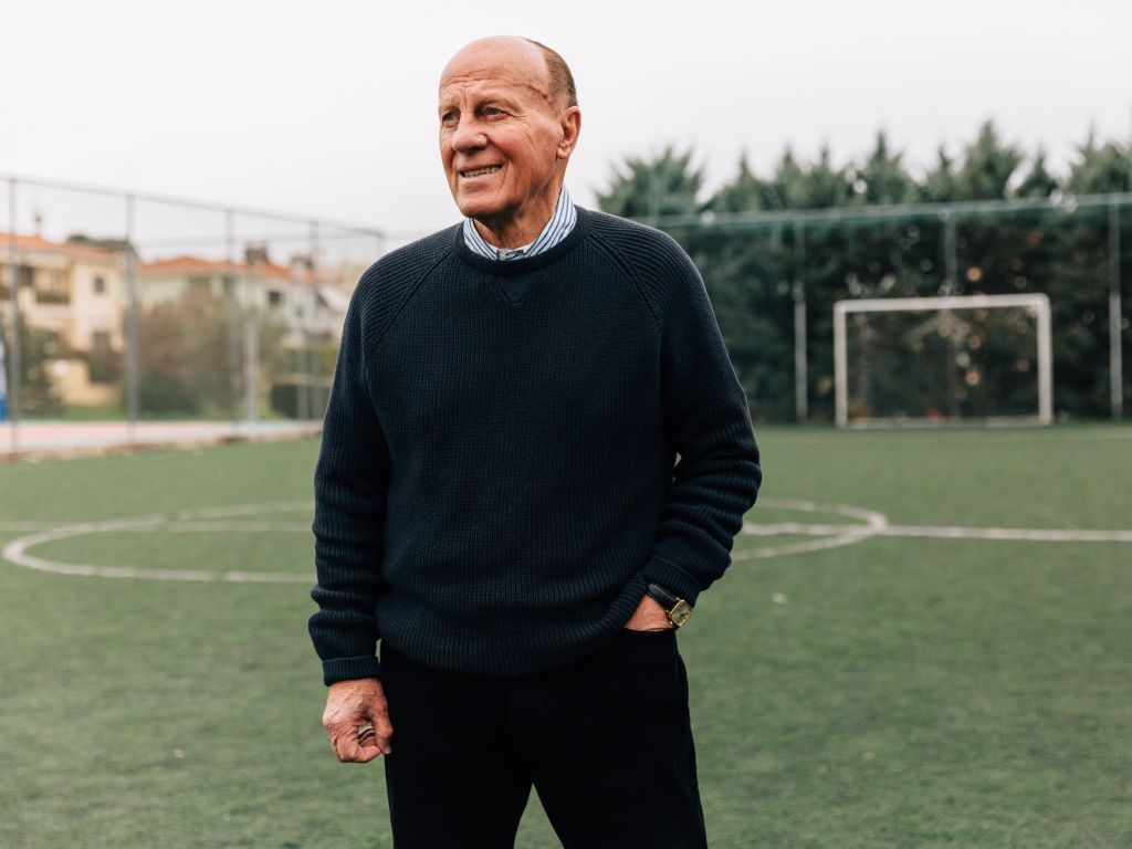 Δομάζος: Δωρεάν Ακαδημία Ποδοσφαίρου για παιδιά με μόνη υποχρέωση να φροντίζουν τα αδέσποτα