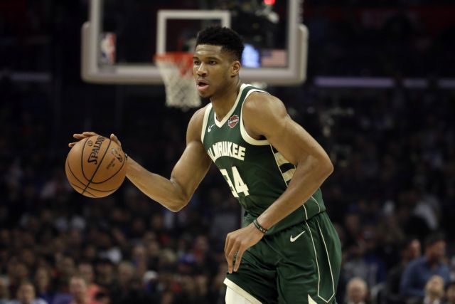 Ο Αντετοκούνμπο στα χνάρια του Μόουζες Μαλόουν