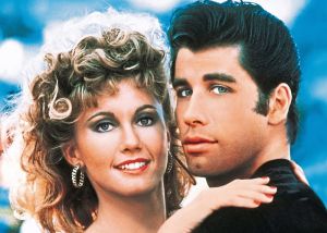 Τρελό reunion: Οι πρωταγωνιστές του Grease ξανά μαζί μετά από 41 χρόνια