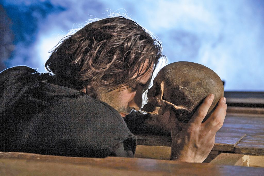 «Ο Αμλετ δεν ορίζεται, είναι γεμάτος ζωή»