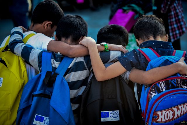 Φίλης: Χιλιάδες προσφυγόπουλα έχουν χαθεί από τις δομές εκπαίδευσης