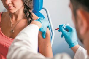 Εμβόλια δεν κάνουν μόνο τα παιδιά!