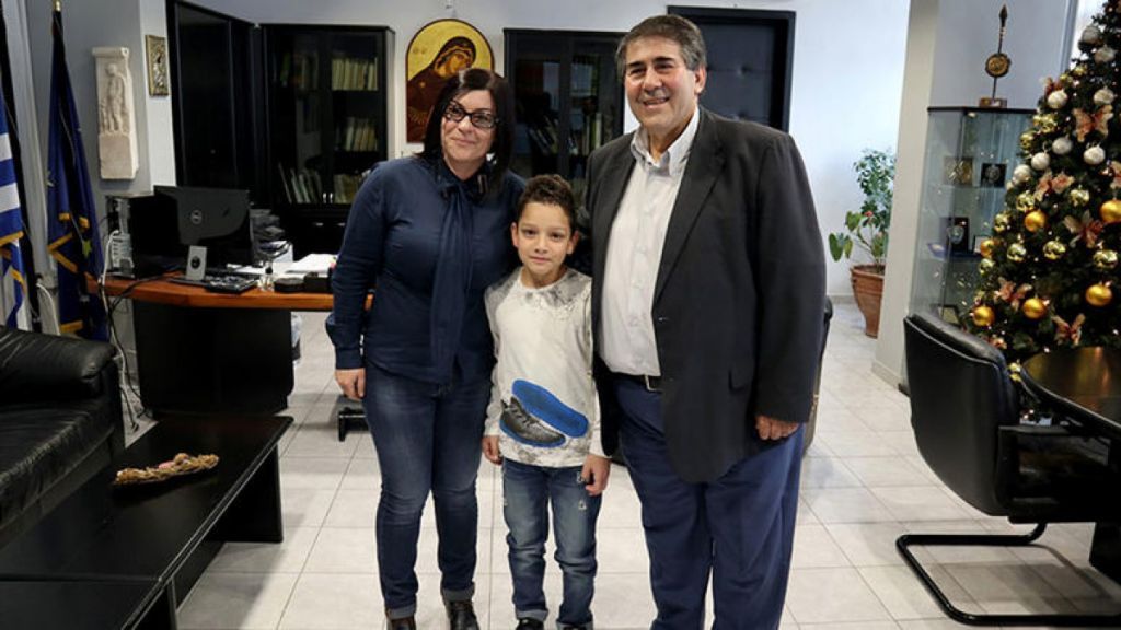 Η Ελλάδα δεν μπορεί να τον κρατήσει : Το 8χρονο παιδί – θαύμα από την Πέλλα φεύγει στο εξωτερικό