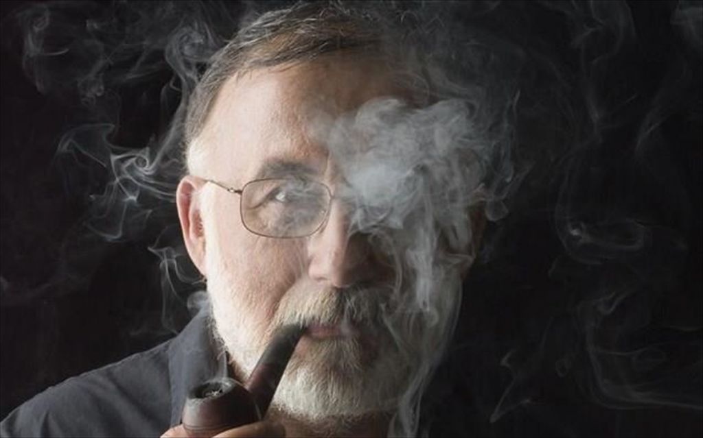 Θάνος Μικρούτσικος: Τα τραγούδια που μεγάλωσαν γενιές