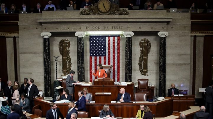Παραπομπή Τραμπ σε δίκη στη Γερουσία αποφάσισε η Βουλή