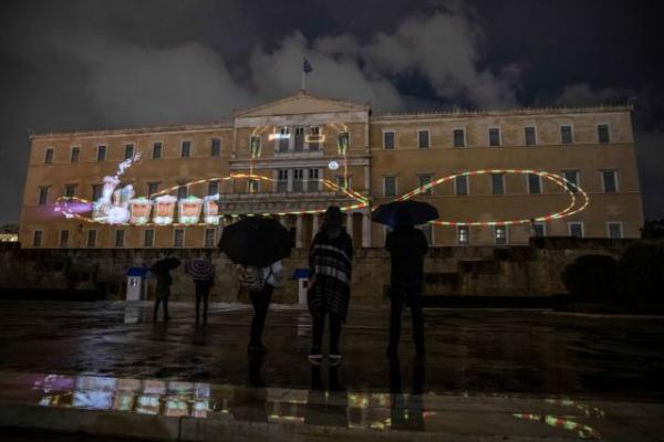 Βουλή : Εντυπωσιακό το χριστουγεννιάτικο 3D mapping