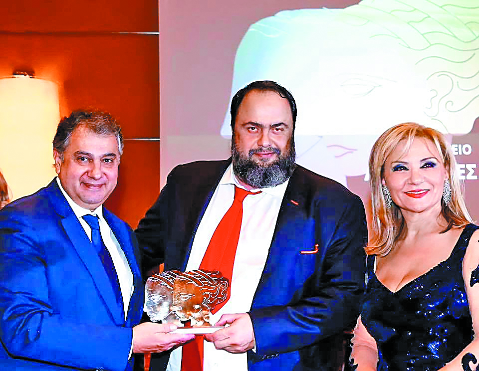 Βράβευση Βαγγέλη Μαρινάκη