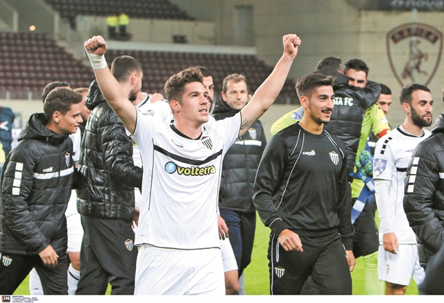 Μαύρη Θύελλα στις «16», νοκάουτ Λάρισα και… Χιμένεθ