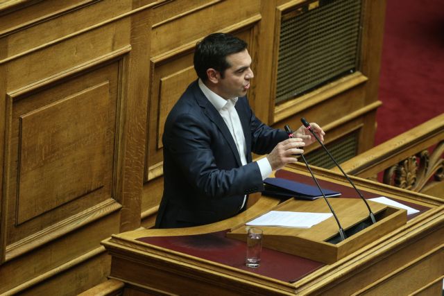 Πόλεμος ανακοινώσεων κυβέρνησης – ΣΥΡΙΖΑ για την ομιλία Τσίπρα στη Βουλή