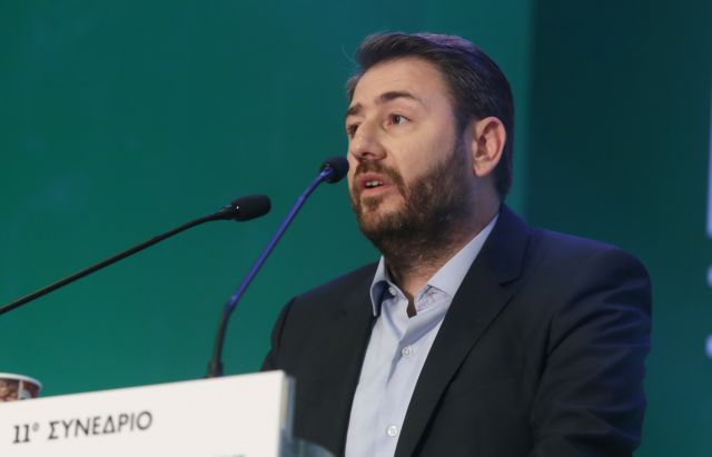 Ν. Ανδρουλάκης κατά ΝΔ: Eπιβάλλει την αναξιοκρατία διορίζοντας αποτυχόντες κομματικούς παράγοντες