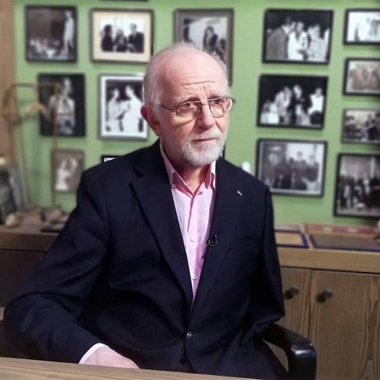 Πέθανε ο σχεδιαστής μόδας Γιάννης Τσεκλένης | tanea.gr