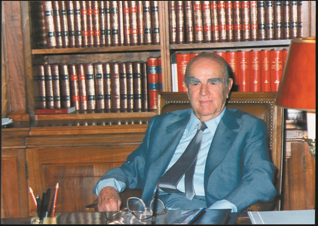 Πρώτα οι σκοπιμότητες και μετά το πρόσωπο