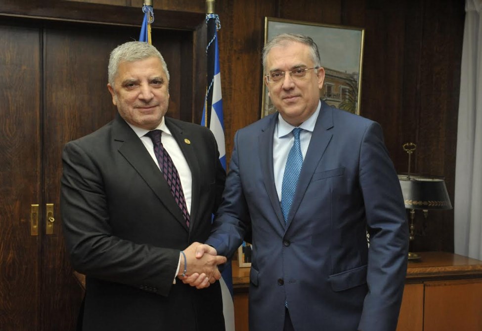 Συνάντηση Θεοδωρικάκου – Πατούλη για τη διαχείριση των στερεών αποβλήτων