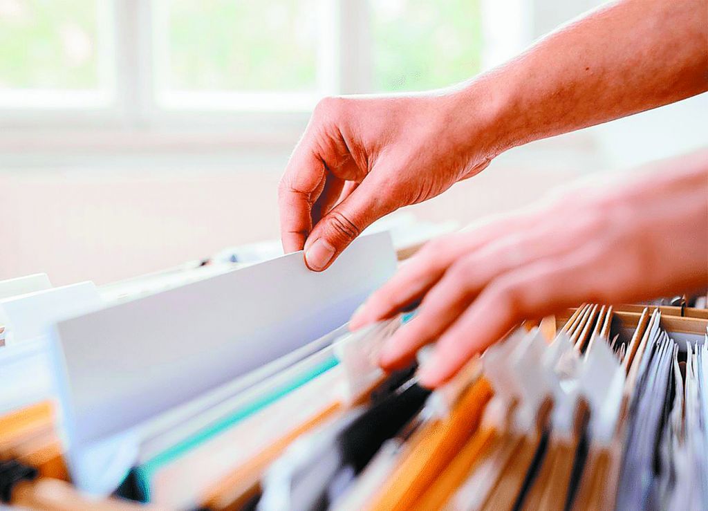 Ατομικός φάκελος  με όλα τα χρέη μας