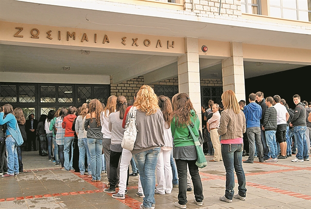 Εισαγωγή με εξετάσεις στα πρότυπα