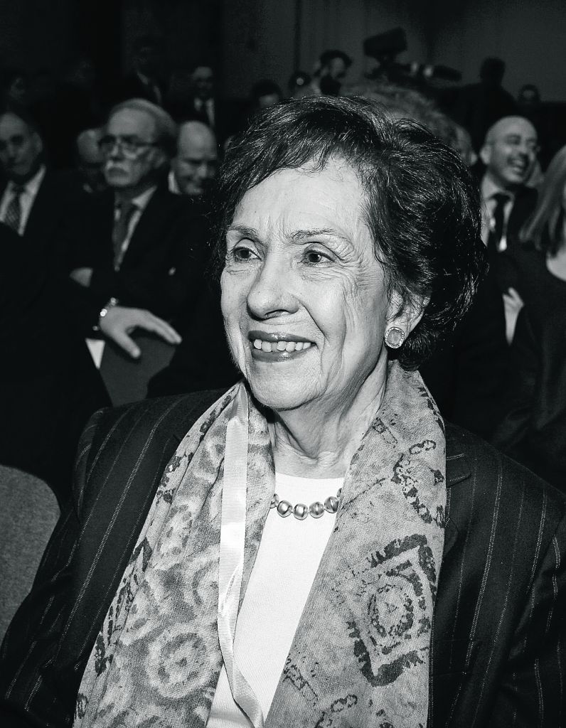 Εσπασε το άβατο της Ακαδημίας