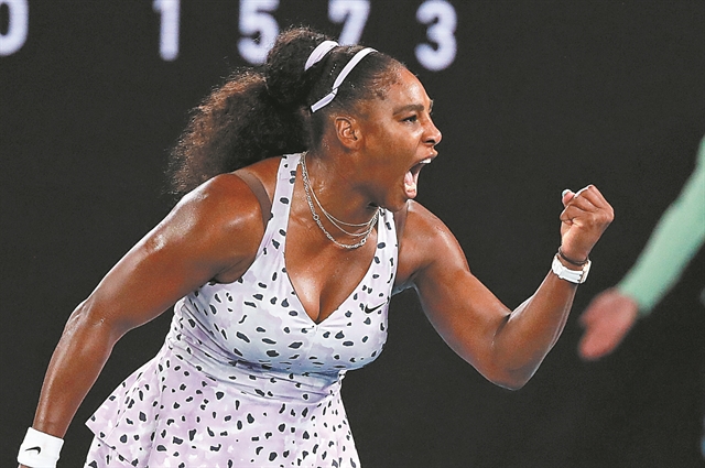 Ενα μεσημέρι στην Πλατεία Συντάγματος