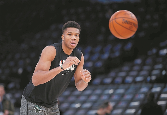 Πρωτάθλημα και μένω