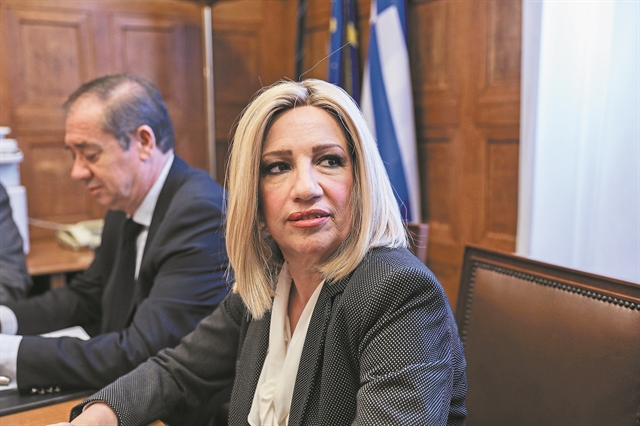 Ανεβάζει στροφές αντιπολίτευσης