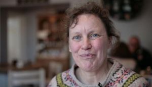 Η γυναίκα που δεν αναγνωρίζει ούτε το ίδιο το πρόσωπό της