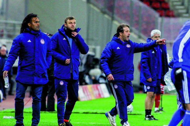 Απαντες παρόντες για το φινάλε