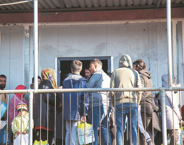 Απάνθρωπες συνθήκες κράτησης προσφύγων
