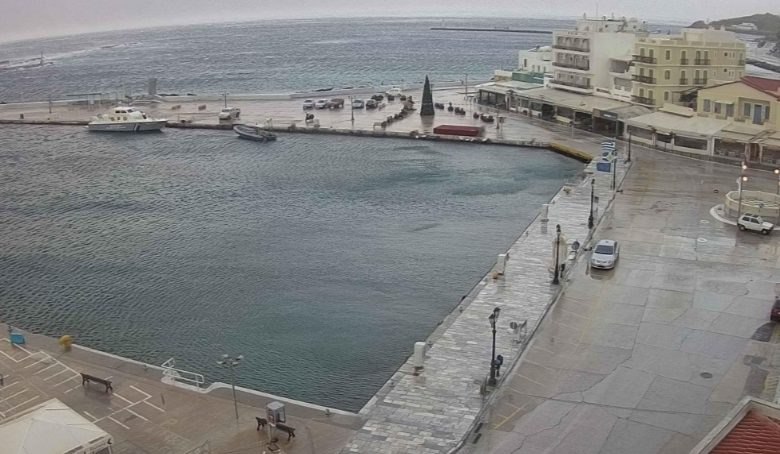 Κακοκαιρία: Χωρίς ρεύμα Τήνος και Άνδρος