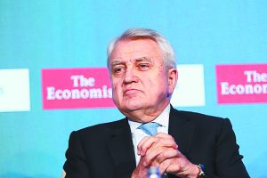 Τέσσερις προϋποθέσεις για ανάκαμψη της οικονομίας