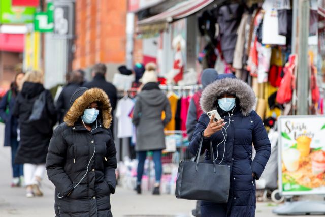 Κοροναϊός: Πωλούσαν μάσκες έξι φορές πιο ακριβά