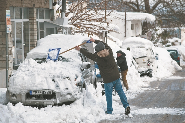 Ο Ηφαιστίωνας «έπνιξε» την Κρήτη