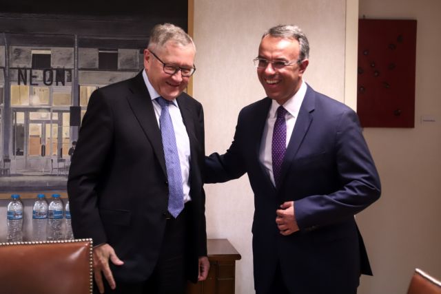 Ρέγκλινγκ: Πιο θετικές οι τελευταίες ενδείξεις για την ελληνική οικονομία