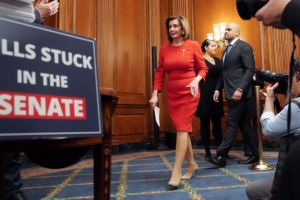 Στο Κογκρέσο η επίσημη ειδοποίηση για τον Σουλεϊμανί – Κριτική Πελόσι σε Τραμπ