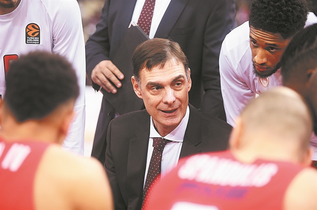 Ο διπλός στόχος του κόουτς