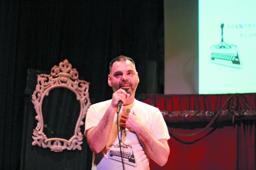 Μάκης Μούλος