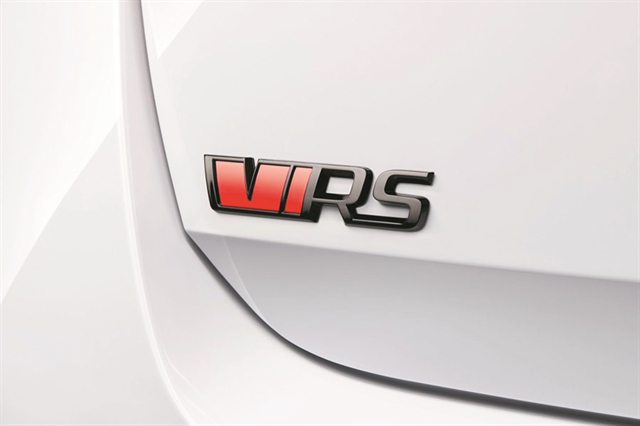 Skoda: υβριδικές εκδόσεις και για  τα RS