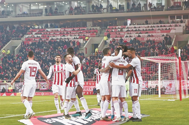 Κολλημένος με τις «τεσσάρες»!