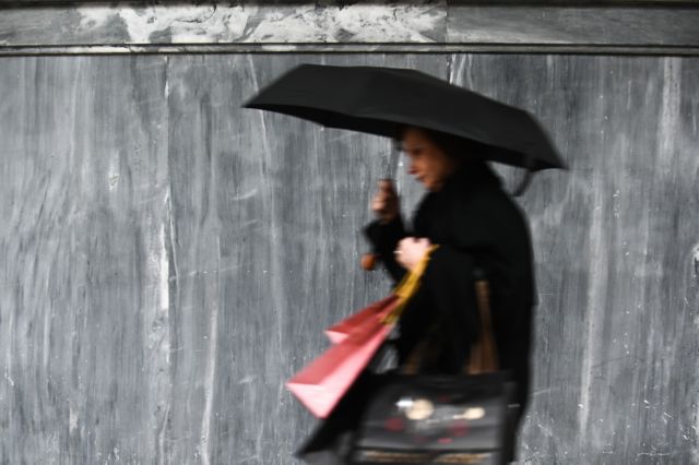 Ξανά κρύο από σήμερα: Βροχές και πτώση της θερμοκρασίας