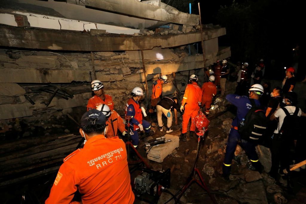 Καμπότζη : 10 νεκροί, 23 τραυματίες και εγκλωβισμένοι από κατάρρευση επταώροφου κτιρίου