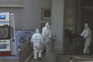 Κοροναϊός στην Κίνα: Έκτακτη σύγκληση του ΠΟΥ καθώς μεταδίδεται από άνθρωπο σε άνθρωπο