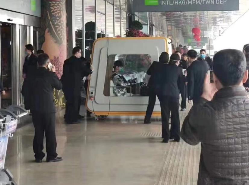 Πανικός για τον Κοροναϊό: Σε καραντίνα οι «ύποπτοι» – Αδειάζουν τα σούπερ μάρκετ οι πολίτες