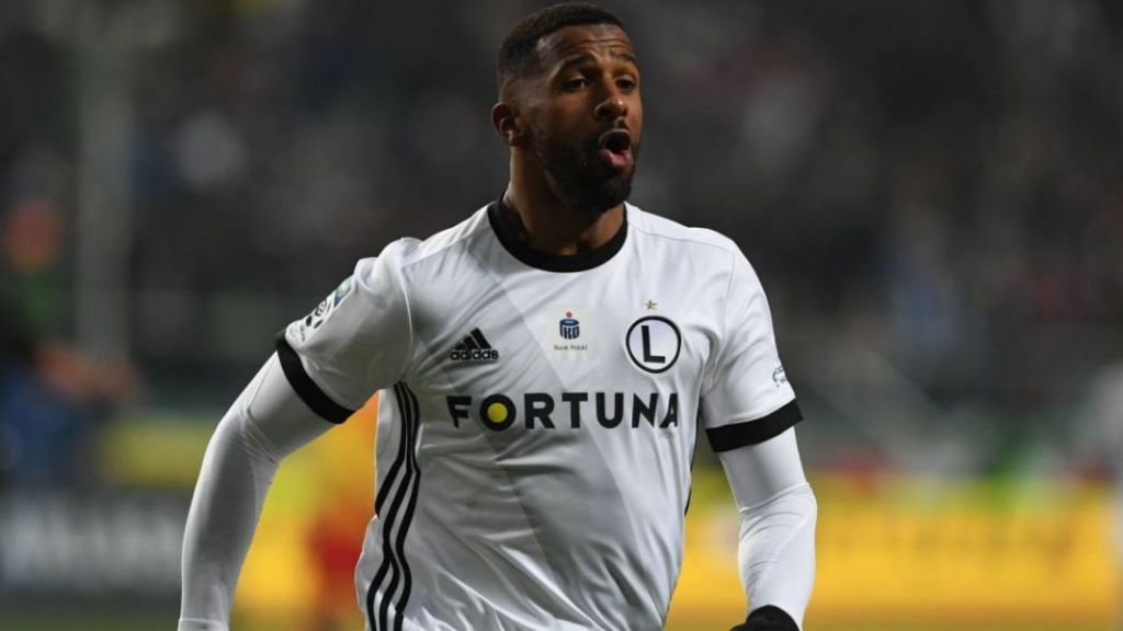 Ολυμπιακός: Στην Αθήνα ο Καφού για την ολοκλήρωση της μεταγραφής του