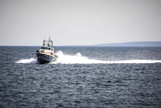Τούρκοι λιμενικοί έβγαλαν όπλα και παρενόχλησαν έλληνες ψαράδες